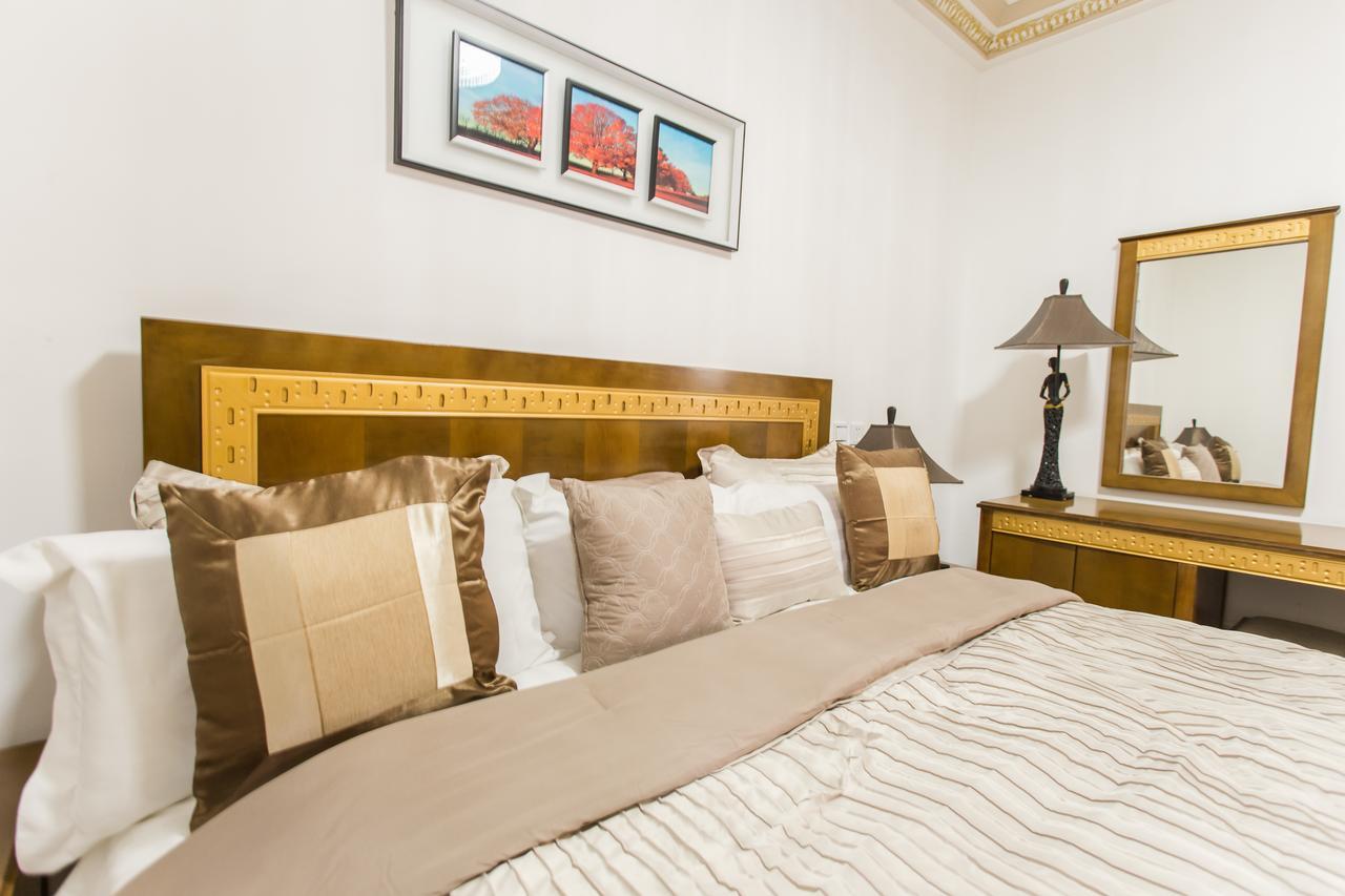 Residence Hoteliere Le Jomonia Либревиль Экстерьер фото